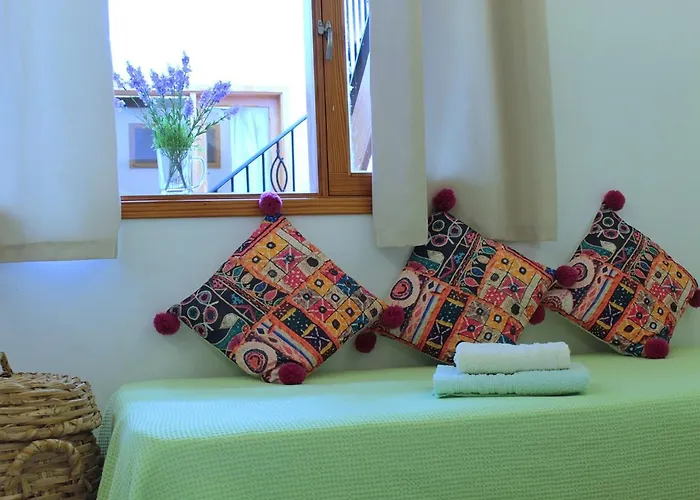 New Colonyclub 卡门港