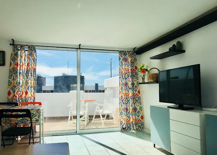 公寓 New Colonyclub *